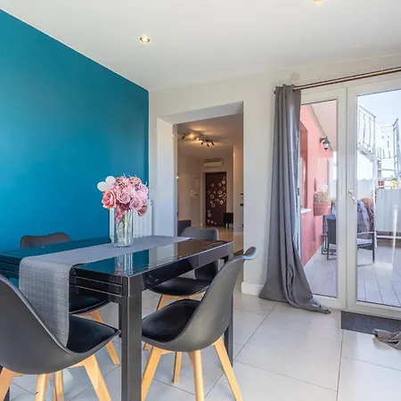 Katrina's Turistico Διαμέρισμα *